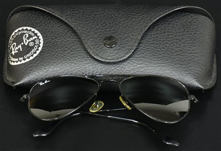 OCCHIALI DA SOLE RAYBAN occhiali da sole Rayban modello aviator, completo di...