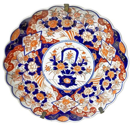 Piatto in porcellana Imari, XVIII  secolo