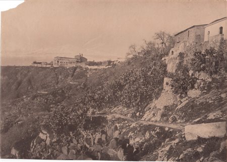 Wilhelm Von Gloeden (Wismar   1856-Taormina  1931)  - Paesaggio, con vista del S.Domenico