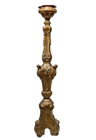 Candeliere in legno dorato, XVIII  secolo