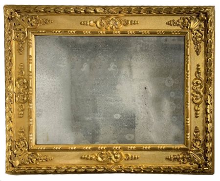 Grande ed importante specchiera in oro zecchino, XVIII  secolo