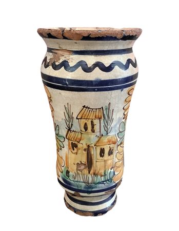 Vaso a sfondo bianco con motivi blu, fiori e case, 19°  secolo