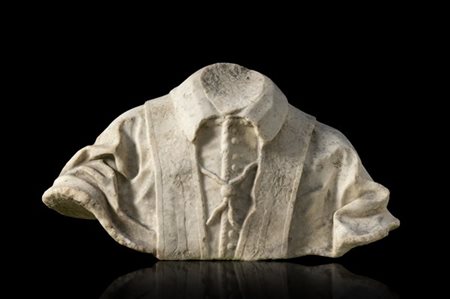 Scultore romano, secolo XVII "Mezzobusto di religioso con stola sacerdotale dec