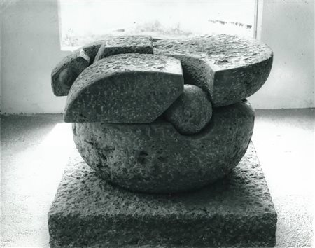 Pietro Cascella , Pescara 1921 , Roma 2008 "Altare" 1972 scultura in...