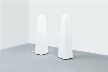 KAZUIDE TAKAHAMA<BR>Coppia di lampade da terra mod. Kazuki