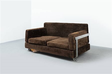 LUIGI CACCIA DOMINIONI<BR>Divano mod. Fasce Cromate