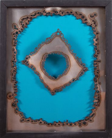 Andrea Raccagni (Imola 1921 - 2005), “Grande mandala con telaluce azzurra”, 1980.Ferro e tela