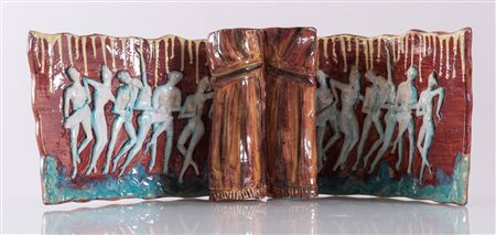 Scultura in ceramica decorata in altorilievo e dipinta in policromia, Deruta, XX secolo.Al retro