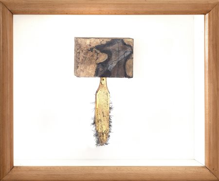 Mimmo Paladino SENZA TITOLO assemblage applicato su tavola, cm 44x55,5x13 sul...