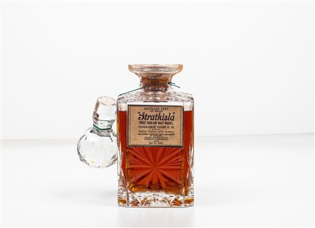 Strathisla, Gordon & Macphail, Finest Highland Malt Whisky Decanter