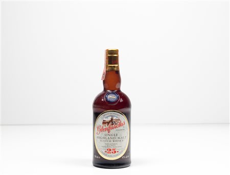 Glenfarclas, J&G Grant, Single Highland Malt Scotch Whisky 25 years old