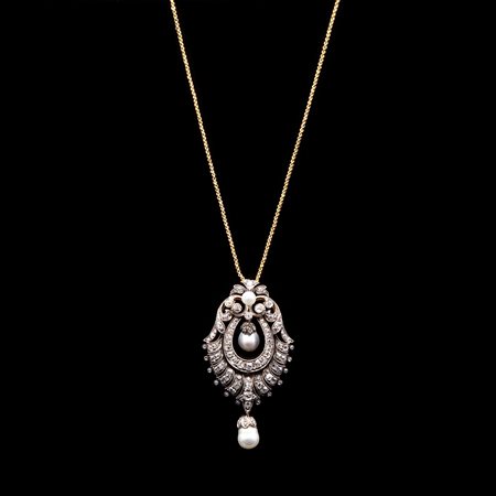 Catenina con ciondolo in oro giallo, argento e diamanti