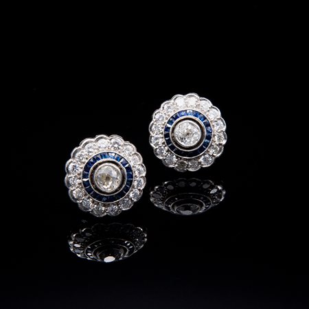 Orecchini in oro bianco, zaffiri e diamanti