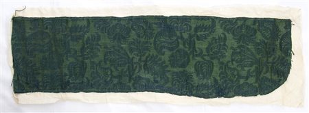 FRAMMENTO DI MANIFATTURA ITALIANA (VENEZIA) XVII secolo 