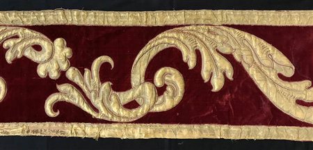 DUE GRANDI BALZE RICAMATE XVIII secolo