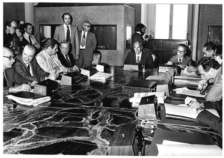 Aldo Moro (Maglie, 23 settembre 1916 – Roma, 9 maggio 1978)  Lotto di fotografie