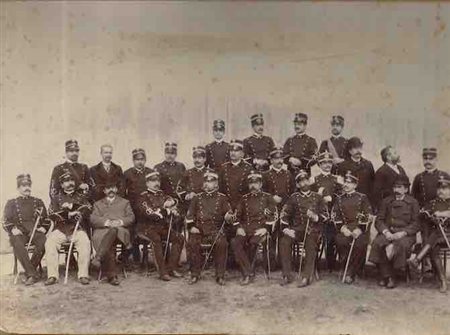 Foto di gruppo di ufficiali medici