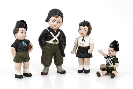 Italia, Regno
Lotto di 4 figure GIL cartapesta