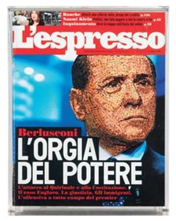 Leonardo Pivi Riccione 1965 Nonno Papi, 2009 Micromosaico su rivista in teca...