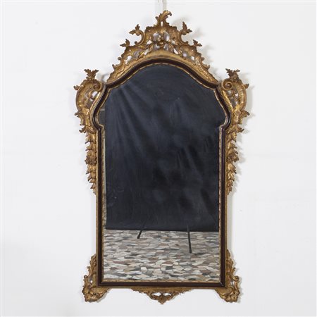 Specchiera in legno dorato