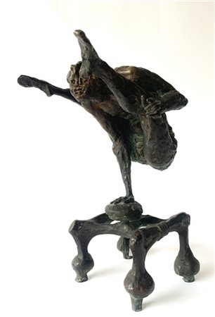 Luciano Minguzzi "Acrobata" 
scultura-multiplo in bronzo
cm 30x14x16
monogrammat