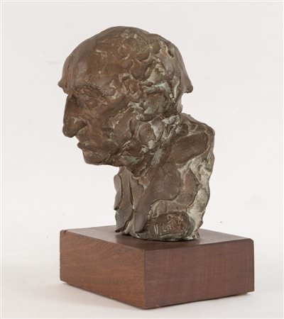 VALERIO CATTOLI (Bologna 1930) "Testa". Scultura in bronzo. Cm 20x14x13....