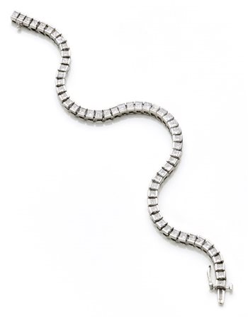 Bracciale tennis in oro bianco 585/1000 con diamanti carré per complessivi ct.