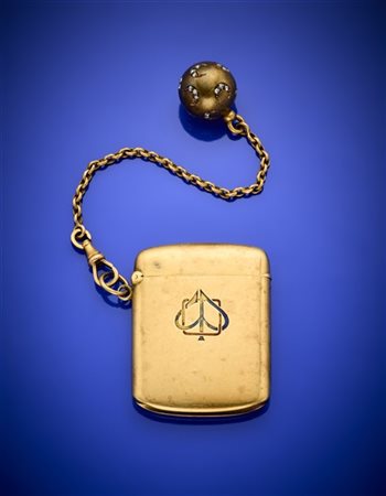 Porta carnet in oro giallo con catena di cm 13,4 circa e pendente a boule con l