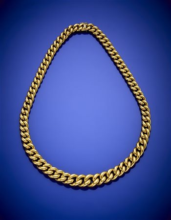 Collier a scalare a maglia groumette in oro giallo, g 65,13 circa, lungh. cm 50