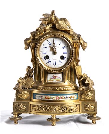 Pendola francese in bronzo dorato - prima metà del XIX secolo, firmato JULIEN LE ROY A PARIS