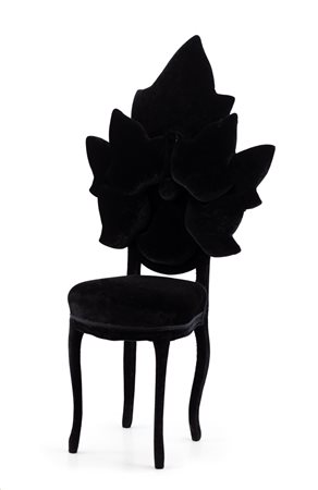 CARLA TOLOMEO Pinerolo (To) 28/02/1944 Noir sedia scultura rivestita in...