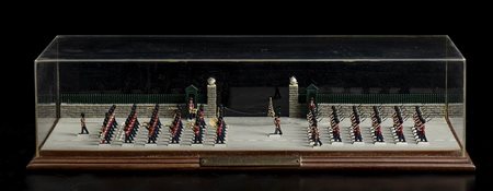 DIORAMA DI "GUARDS AND BAND" CON 83 SOLDATINI. 