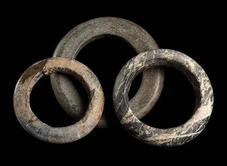TRE BRACCIALI DOGON IN PIETRA
