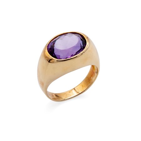 Anello in oro giallo a sigillo con ametista