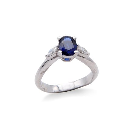 Anello in oro, zaffiro e diamanti in taglio navette