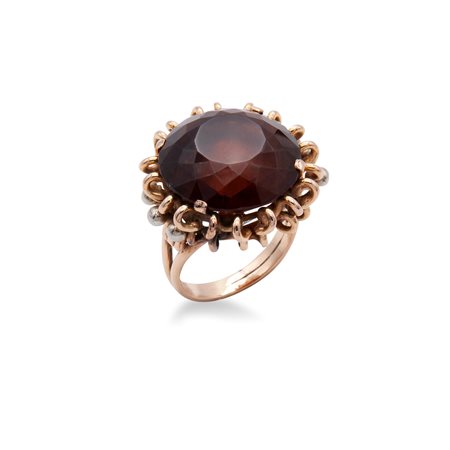 Anello in oro e granato