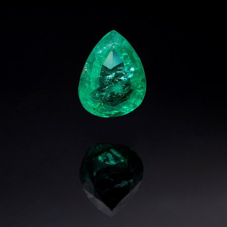 Smeraldo naturale in taglio goccia