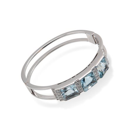 Bracciale rigido in oro, acquemarine,  diamanti taglio princess