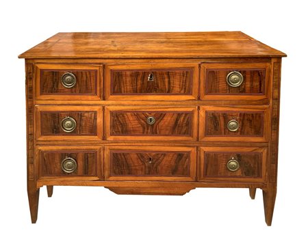 Cassettone tardo Luigi XVI a tre cassetti in legno di noce con fronte a formelle rettangolari in radica di palissandro, Fine 19° Secolo