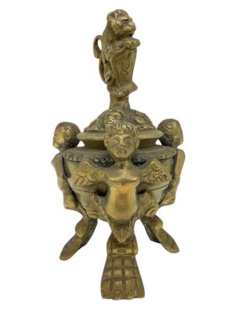 Calamaio in bronzo dorato, con angeli alla base e presa con leone marzocco, 19° Secolo
