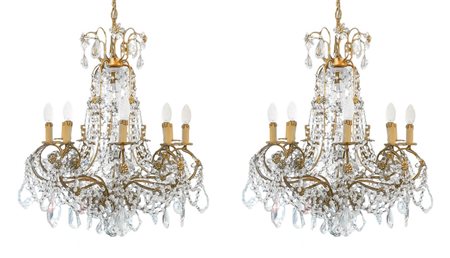 Coppia di lampadari in metallo, con brindoli di vetro, Inizi 20° Secolo