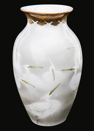 Piccolo vaso in porcellana, Giappone