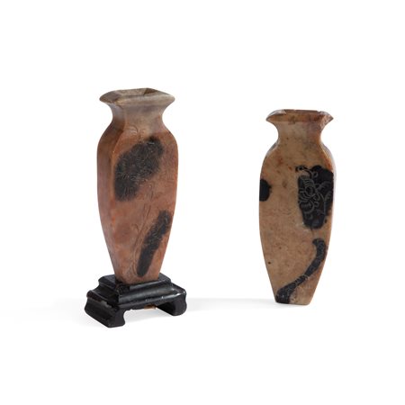 Coppia di vasetti in pietra saponaria, Cina XIX/XX secolo