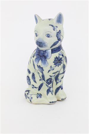 Figura di gatto in porcellana, Cina, XX secolo