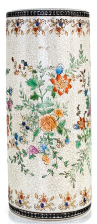 Vaso cilindrico in porcellana, Cina