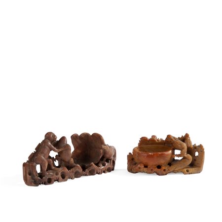 Lotto composto da due vasi diversi in pietra dura, Cina, XX secolo