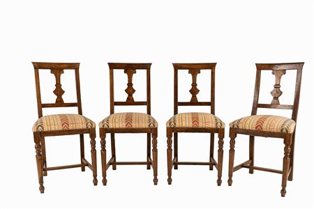 Quattro sedie in stile Settecento