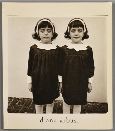 DIANE ARBUS An Aperture Monograph Aperture, 2012 a cura di Doon Arbus 28x23,5 cm