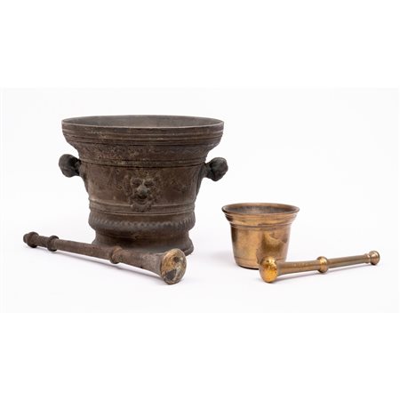 DUE MORTAI CON PESTELLO