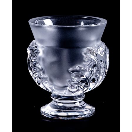 VASO in cristallo Lalique con decori a rilievo
